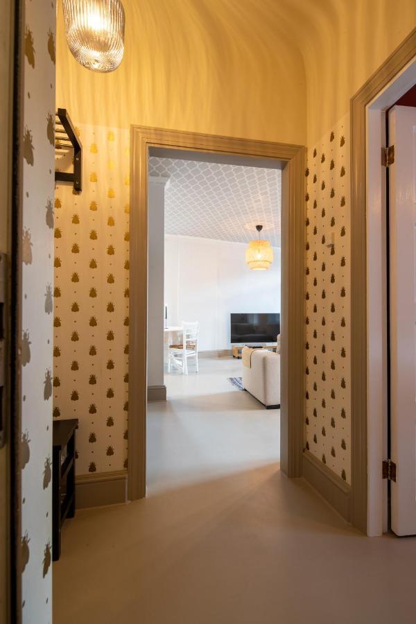 Hidden Gem Apartment Riga Bagian luar foto