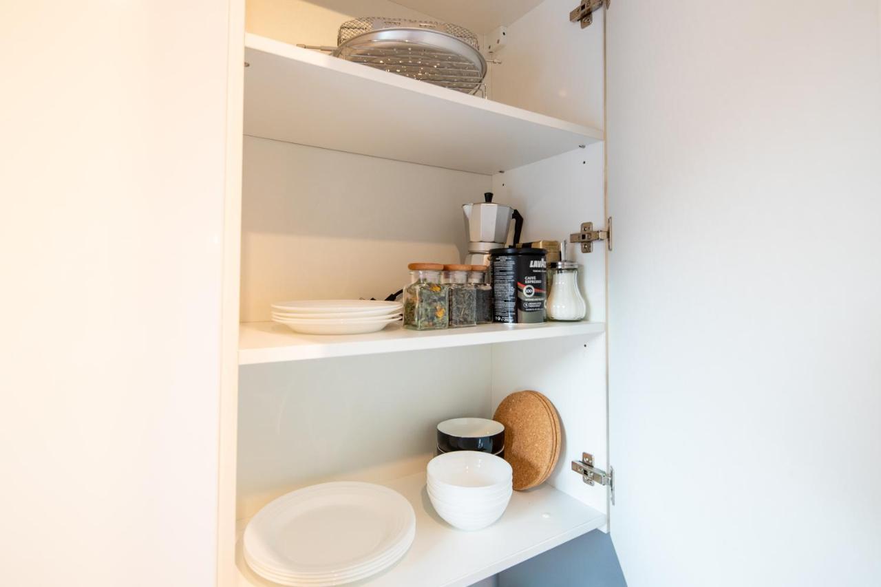 Hidden Gem Apartment Riga Bagian luar foto