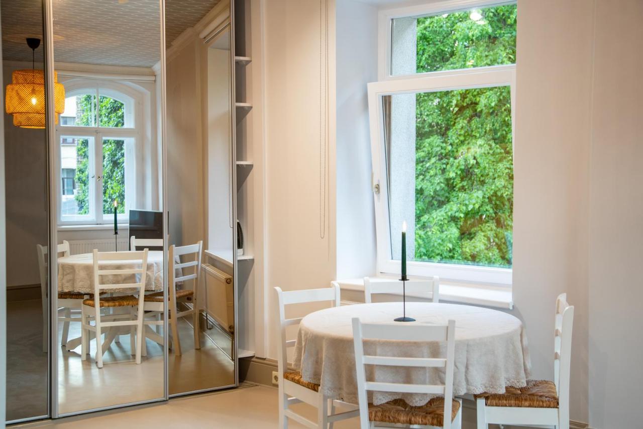 Hidden Gem Apartment Riga Bagian luar foto