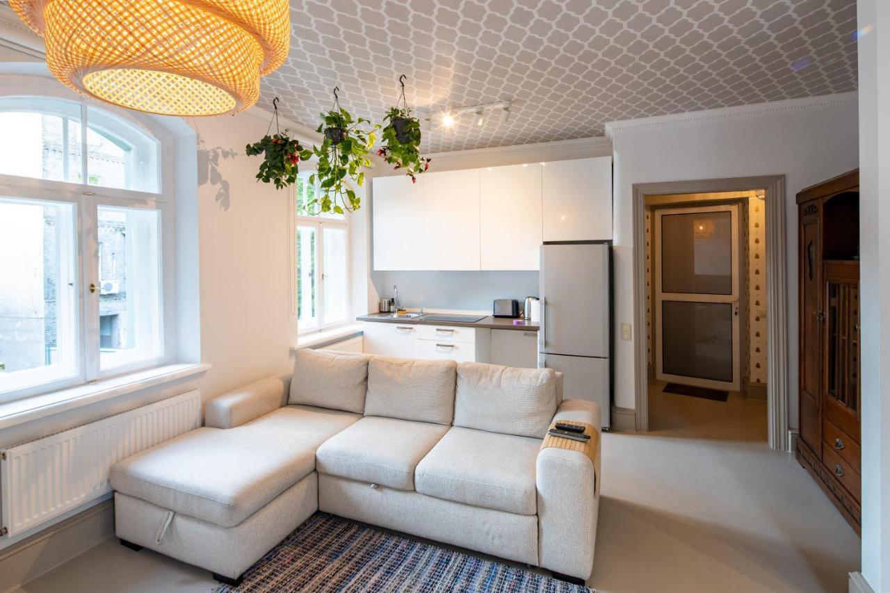 Hidden Gem Apartment Riga Bagian luar foto