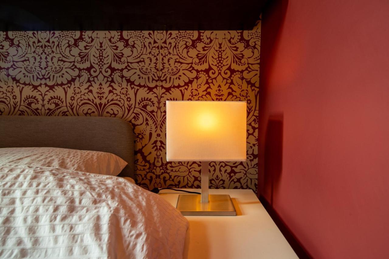 Hidden Gem Apartment Riga Bagian luar foto